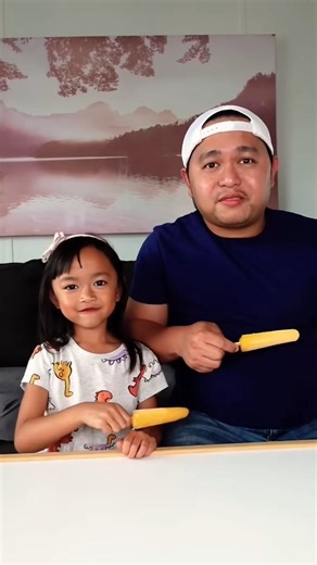 Cute Kid Pranks Dad🌽😂🤣#cute