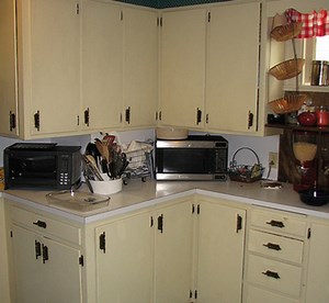 Picking Out the Perfect Cabinet Hardware for Your Kitchen