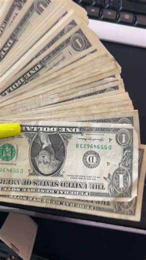 Money Lei Necklace #GraduationIdeas #MoneyIdeas #DIYNecklaces #TikTok