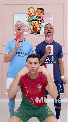 Give candy to Ronaldo, Haaland, and Mbappé🍭 #ronaldo #haaland
