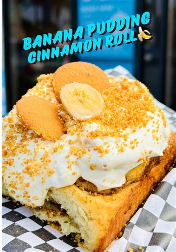 Drop a 🍌 if you’re pulling up Saturday. Banana Pudding Cinnamon Roll is BACK!!! 🚨1 Day Only. This Saturday. Pre-Order Only 🚨 www.monstermuffins.com