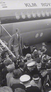 Audrey Hepburn and her husband Mel Ferrer arrive in Amsterdam in 1966 for the premiere of El Greco. 🎥 YouTube #audreyhepburn #oldhollywood #1960s #melferrer #classichollywood | Hollywoodland Photos