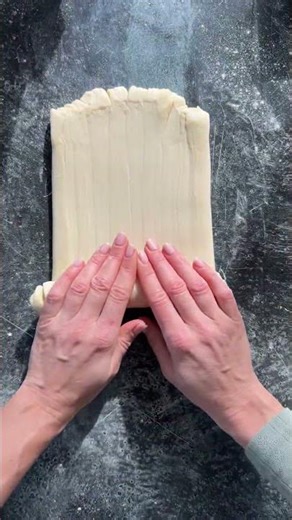 Upgrade your sandwich bread with this amazing croissant loaf 🍞 🥐 via: natashas_baking #shorts