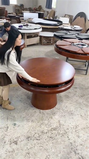 Skovby SM33 extending dining table, designed with a unique central mechanism that allows