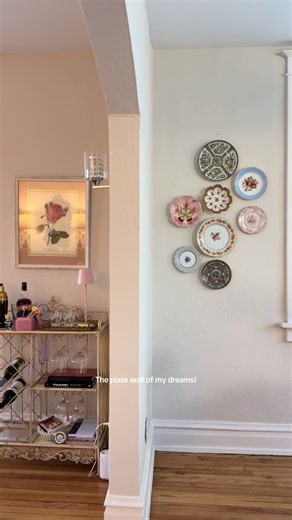 Creating the Perfect Plate Wall for Your Home