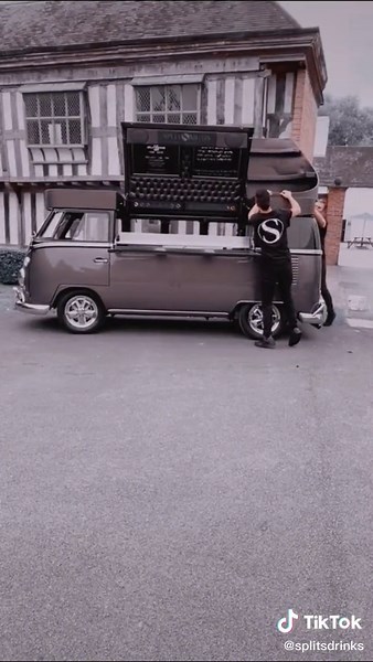 Step-by-Step Guide to Building a Mobile Bar in Your Volkswagen Bus