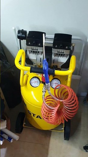 Compressore verticale silenziato Stanley DST 150/8/50V 50 lt