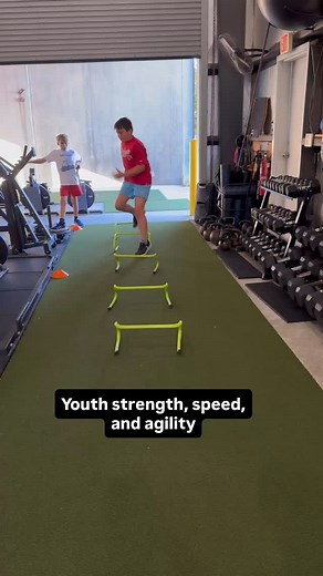 Strength, speed, and agility aren’t just physical traits — they’re foundations being built brick by brick. 🧱 Camron’s growth is a perfect example of what happens when a young athlete buys into the process. Every sprint, every rep, every drill is teaching his body and his mind how to move with control, react with purpose, and compete with confidence. Youth training isn’t about turning kids into mini pros — it’s about teaching movement, coordination, and athletic IQ. We’re building strong, balanc