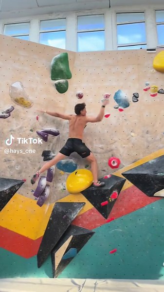 Absolute peak coordi from budapest🤯 #climbingtiktok #competition #sportstiktok