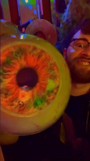 Halloween DIY - Realistic Eyeballs, GIANT Edition!