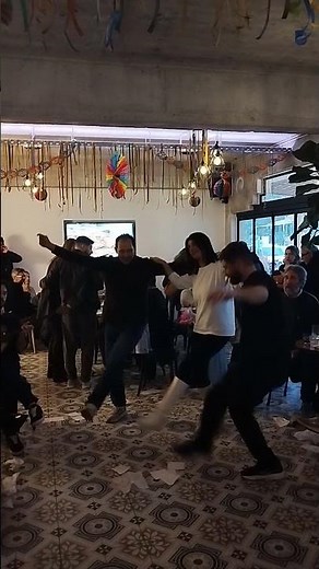 χορός Κέφι Καραβελ καφέ Ορχήστρα Μπουφετζιδες Ρεμπέτικο λαϊκό τραγούδι