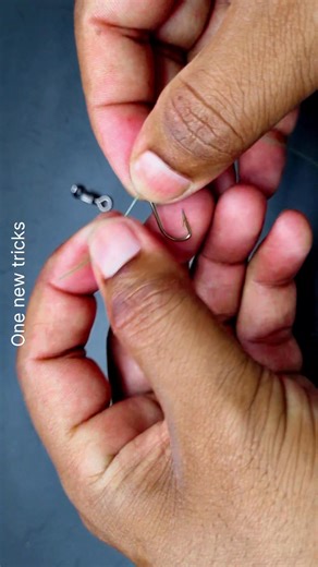 Learn to Tie Fishing Hook and Sinker Knots with This Tutorial #instafishing #FishingTipsAndTricks #tutorial #support | One new Tricks