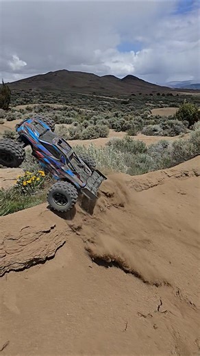 bashing my traxxas xrt ultimate