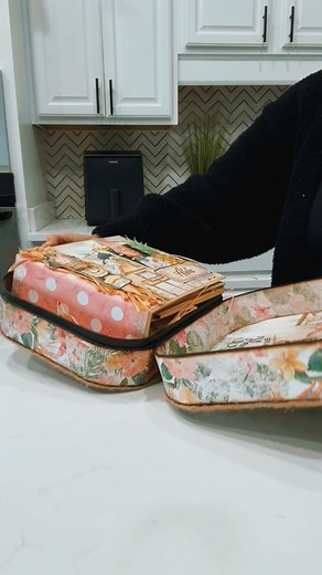 Hawaii for the Holidays, anyone? Escape to paradise with my newest creation — a retro-inspired suitcase and scrapbook album combo featuring the vibrant Hawaii Hula paper collection! This suitcase is a showstopper — wrapped in jute for that authentic vintage-travel feel, with colorful tropical prints, palm trees, and a charming “Aloha” bungalow scene that instantly transports you to island time. Inside, you’ll find a fully interactive mini album filled with flips, flaps, and unique page designs t