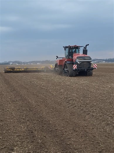 Case IH Quadtrac 715: Ultimate Farm Tractor