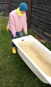 Comment réutiliser de vieilles baignoires de façon géniale ! | BRICO ADOS