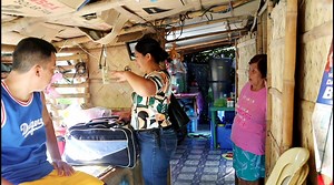 2.8M views · 10K reactions | PRANK Kay nanay at Mister Grabe Yung reaction nila hahaha藍watch til D end  #wonderfamily note:this video is for entertainment purposes only,also this video I claim that this is our original content. Disclaimer that you didn't intend to infringe copyright | Wonder family | Facebook