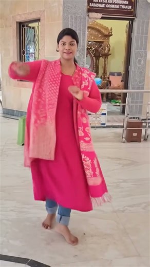 Quamat quamat #bollywood #bidhi #dance #hindisong