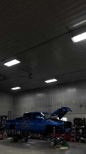 Under the knife🔪 @Gabe Farrell #1200hp #crewcab #2g #nv5600 #build