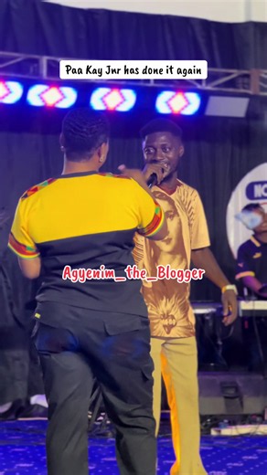 @mizzakosua4 couldn’t hold her joy when Paa Kay Jnr sang his trending song @Paa Kay Jnr @Onyameba K. Gyasi