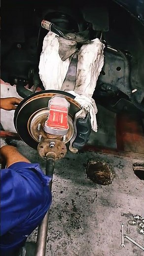 #auto #mechanic #fordexpedition front Wheel camber adjustment 🛠️🚘🛠️🚗⚒️🇺🇸✅