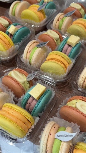 🐰 Những em Fatcaron siêu xinh nahhh 🐰~ Nay bếp mix các vị: 🎀 Ritz Cheese 🎀 Blueberry Cheese 🎀 Pistachio Rasberrry 🎀 Yuzu peach tea #samkitchen #banhngonhaiphong #fatcaron #macaron