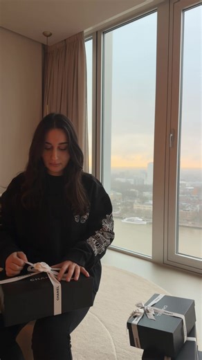 I’m just a girl 💅🏼 #unboxing #chanel #bag #fyp