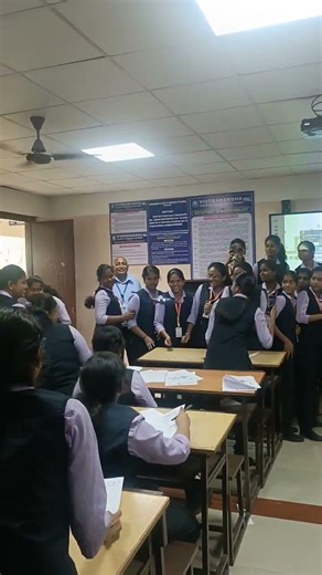 when Vaayusastra teaching methods get 10x response in Nammakal - Science madness #SuperMonkeySquad