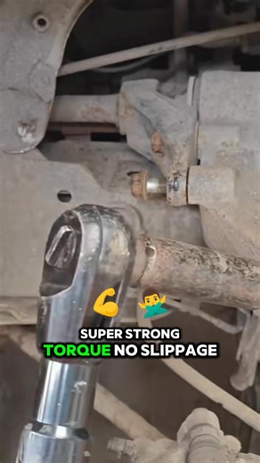 1.1M views · 7.2K reactions | Precision Power in Confined Spaces!  Offset Torque Wrench Set for Spot-On Results Shop Now ➡️ https://quickmechtools.com/products/offset-torque-wrench-set-for-tight-spaces #DIY #TorqueWrench #PrecisionTools #FYP #QuickMechTools | Quickmechtools | Facebook