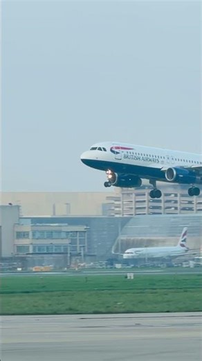 Heathrow's craziest runway moments caught #airport #aviation #planespotting
