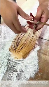 Dividing Sweetness: The Traditional Method for Portioning Malt Candy