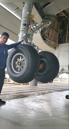 BOEING 767 AIRPLANE Landing Gear Change Extension and Retraction #study #aviation #school
