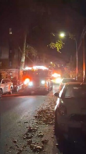 FDNY Engine 276 and Ladder 156 arriving at a call on East 19th #fdny #engine #ladder #highway #nyc 🚒