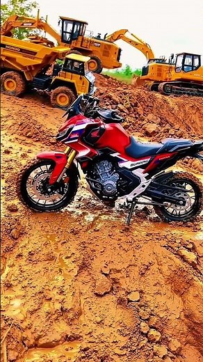 RC Off-road Motor Takes on MINIATURE ROAD CONSTRUCTION CHAOS!