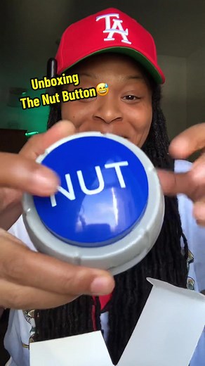 Well this is interesting…. Unboxing The Nut Button! #nutbutton #unboxing #unboxingvideo #poboxunboxing #gaggift