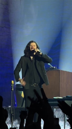 Hozier Live Concert Experience: A Beautiful Throwback