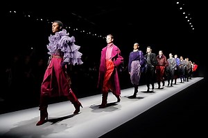 Watch the Alberta Ferretti Fall Winter 2020 fashion show live from Milan. Discover more on www.albertaferretti.com | Alberta Ferretti