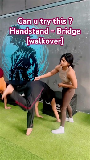 Can u try this back walkover? Handstand Bridge #calisthenicsgirl #dothingsyoudontwanttodo #backbend