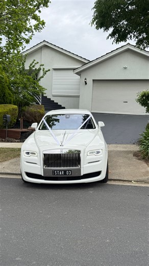With pure elegance Rolls Royce Series 2! #wedding #melbourne #groom #bride #luxury #rollsroyce #rollsroyceghost #series2 #luxurylifestyle #life #like4like #elagant #unique #oneofakind #supreme #melbourneweddings #melbourneevents #starlight | Star Luxury Cars | Facebook