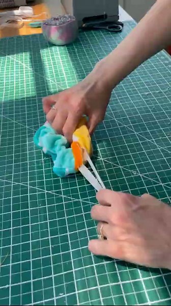 Turn a Walmart towel into this for your hair! 👱‍♀️