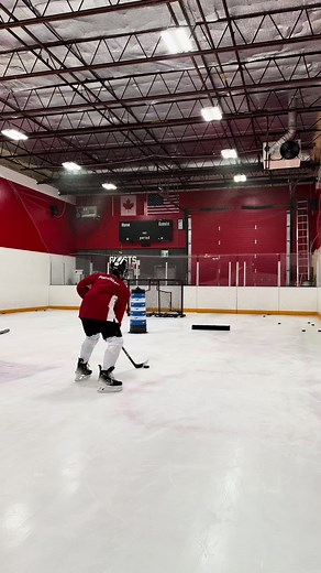 Nasty. 🤮 #ejeliteshooting #coachedshooting #foryou #hockey #foryoupage #fyp #coaching #кхл #хоккей