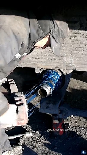 167K views · 3.2K reactions | Drive halfway through, replace the new saddle, come back to repair the balance shaft, and use a dedicated mold to find the circle. #auto #mechanic #automotive #mechaniclife #oldschool #mechaicsteve #automotive | Mechanic Steve | Facebook