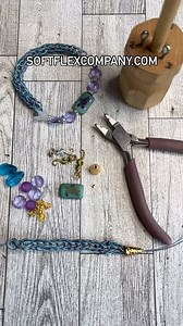 Knitted Soft Flex beading wire necklace idea! Learn how to knit beading wire with the full tutorial on the Soft Flex Company YouTube channel. We have a playlist of over 20 knitted spool tutorials to check out! #knittedjewelry #kristenfagan #beadingtutorial #softflextrios #softflexwire | Soft Flex Company