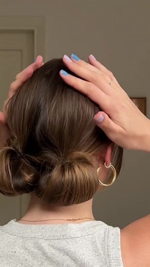 Mini Hair Bun Tutorial: Easy Styling Tips