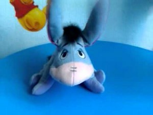 Happy ears Eeyore - Singender I-aah von Winnie the Pooh