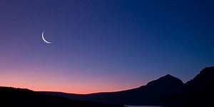 Saturn will light up a perfect crescent moon over the UK this week