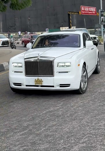 Oni of Ife's Luxurious Rolls Royce Spotted in Lagos