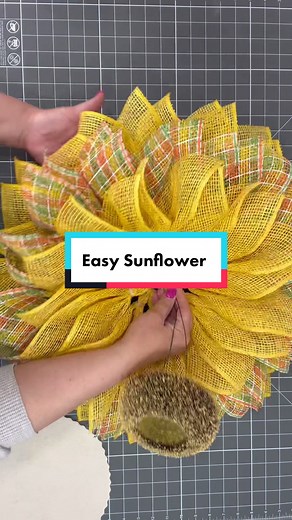 Want to learn how to make an easy sunflower wreath? I can show you bow. #learnwithme #makesomething #sunflowers #arttok #wreathmaking #crafting #craftersoftiktok