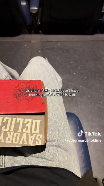 Experiencing AMC Theaters in 2025: A Unique Perspective