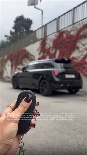 Tapping into MINI Cooper perfection 👇 🎙️ 🎥 IG/ motorswissgirl #MINI #MINICooper #MINIJCW #AutomotiveTech Mandatory information according to German law ’Pkw-EnVKV’ based on WLTP: energy consumption combined: 6,8 l/100 km; CO₂ emissions combined: 155 g/km; CO2-class: E.The screen-designs depicted and vehicle-related values are exemplary and may differ in series vehicles. Feature availability depends on vehicle model, optional equipment and country. | MINI